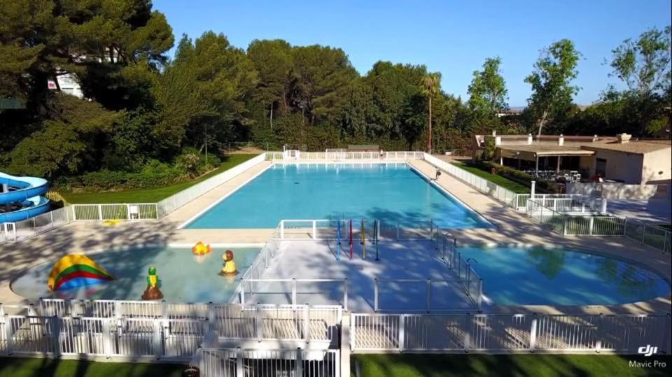 Domaine De La Coudouliere, T2 Climatise Terrasse Vue Mer Sans Vis A Vis Plage A 100M Сикс-Фор-ле-Плаж Екстериор снимка